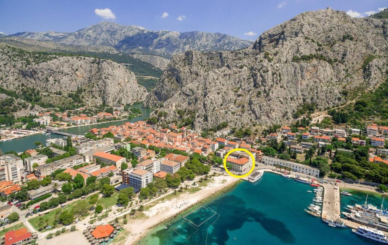 Toreta Apartment - City Center, Beachfront Omiš Exterior foto