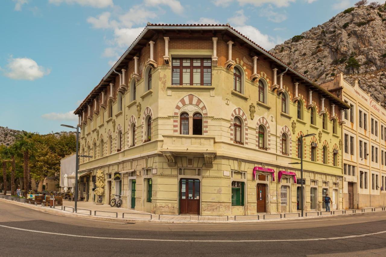 Toreta Apartment - City Center, Beachfront Omiš Exterior foto